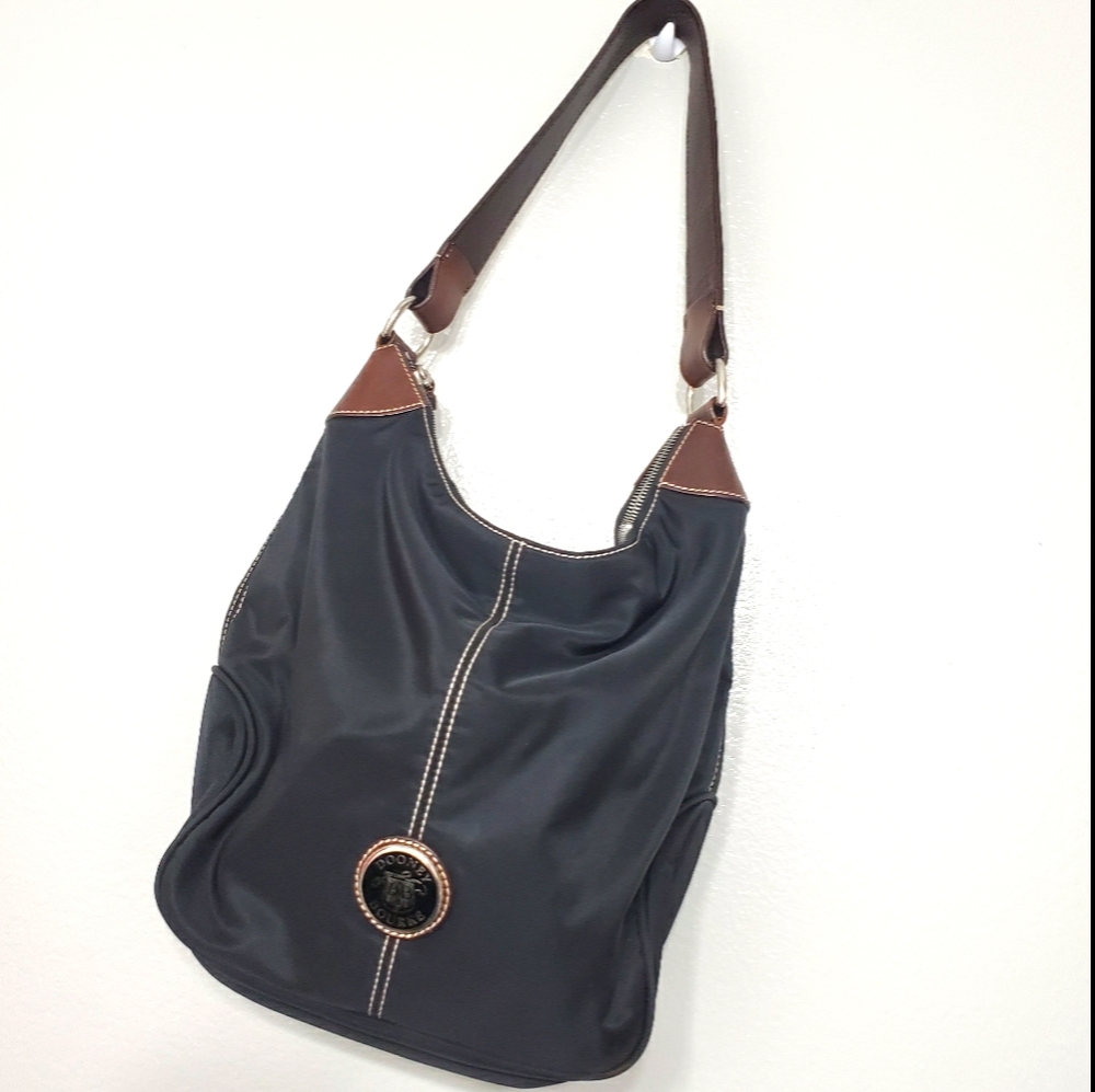 Vtg Dooney&Bourke Wayfarer Boho Shoulder Bag
